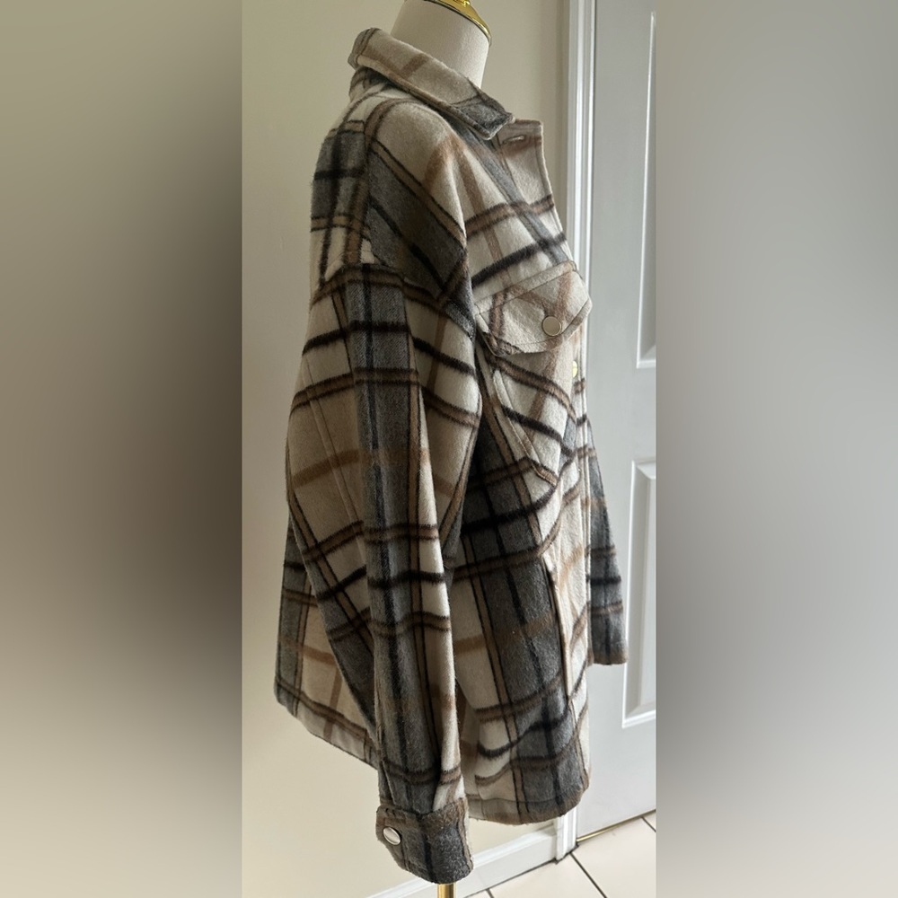 Zara Wool Shacket- Large - Picture 4 of 7